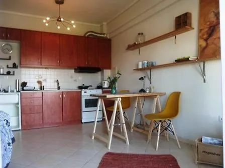 Sunny 40 M2 Close To Center Of 塞萨洛尼基
